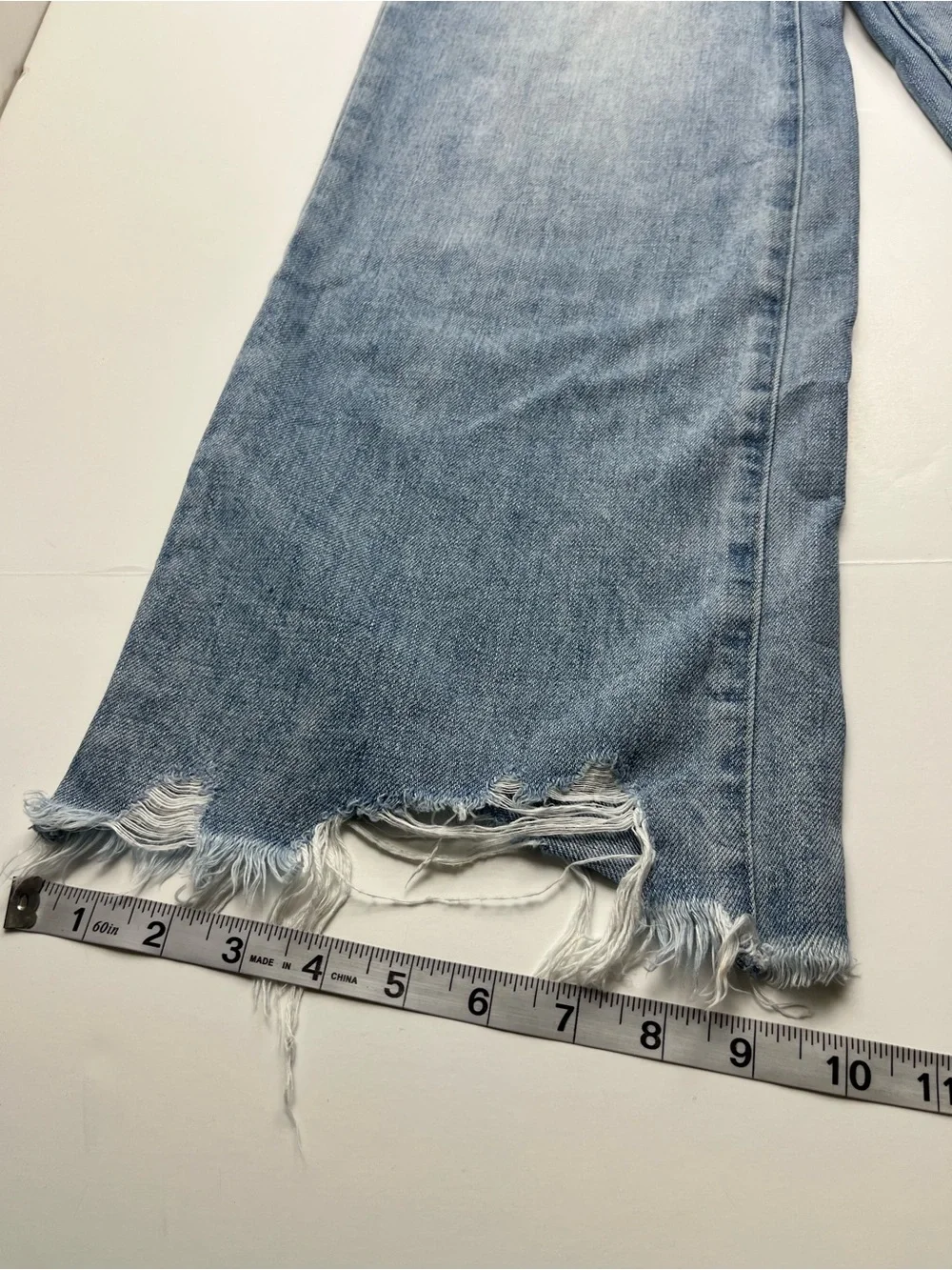 Pistola Women's Loretta High Rise Wide Leg Ankle Jean Size 24 Denim Frayed Hem